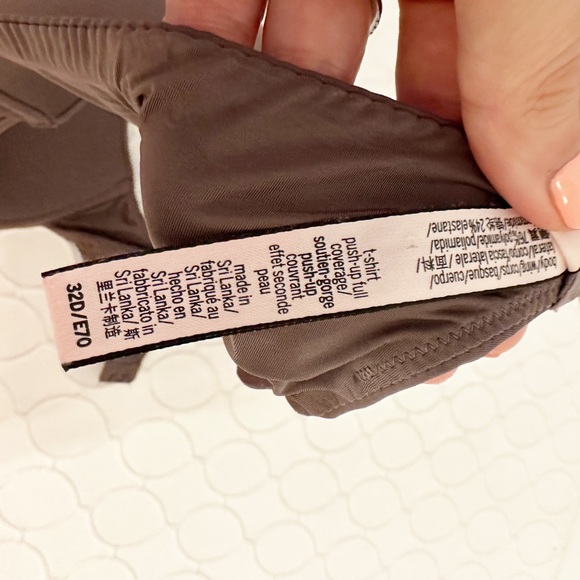 Victoria’s Secret Brown Push Up Full Coverage T-Shirt Bra Size 32D - Picture 2 of 2